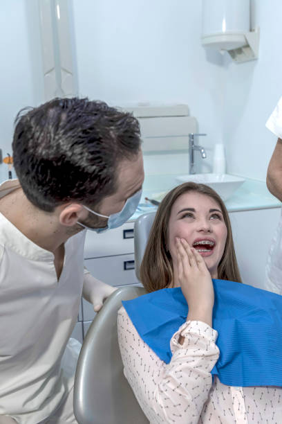 Best Dentist Open on Weekends  in Iceville, AL
